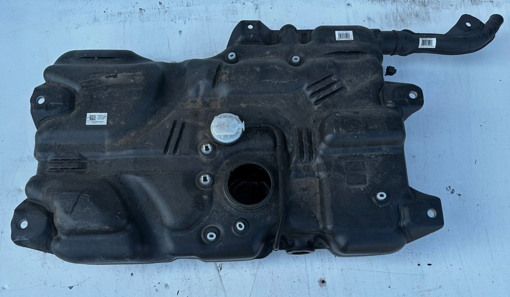 Купить Bak бак топлива renault trafic iii рестайлинг  2.0dci 172024135r