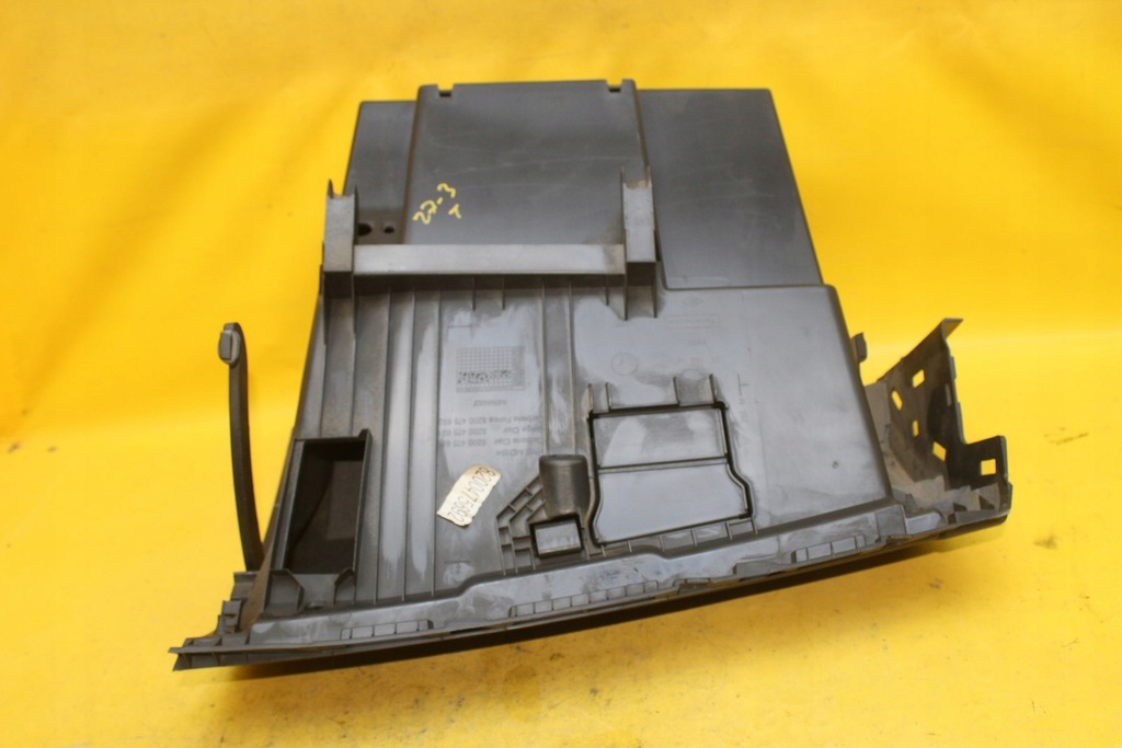 фото №7, Бардачок пассажира clio iii 8200475