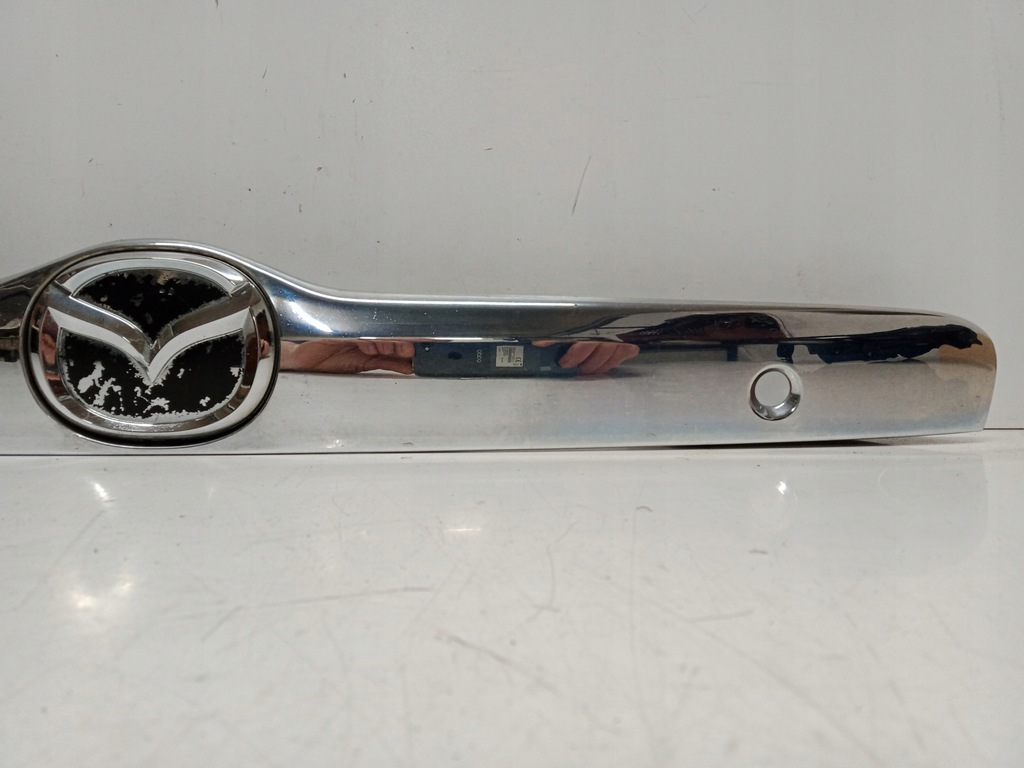 фото №11, Mazda tribute накладка молдинг хром с крышки задний