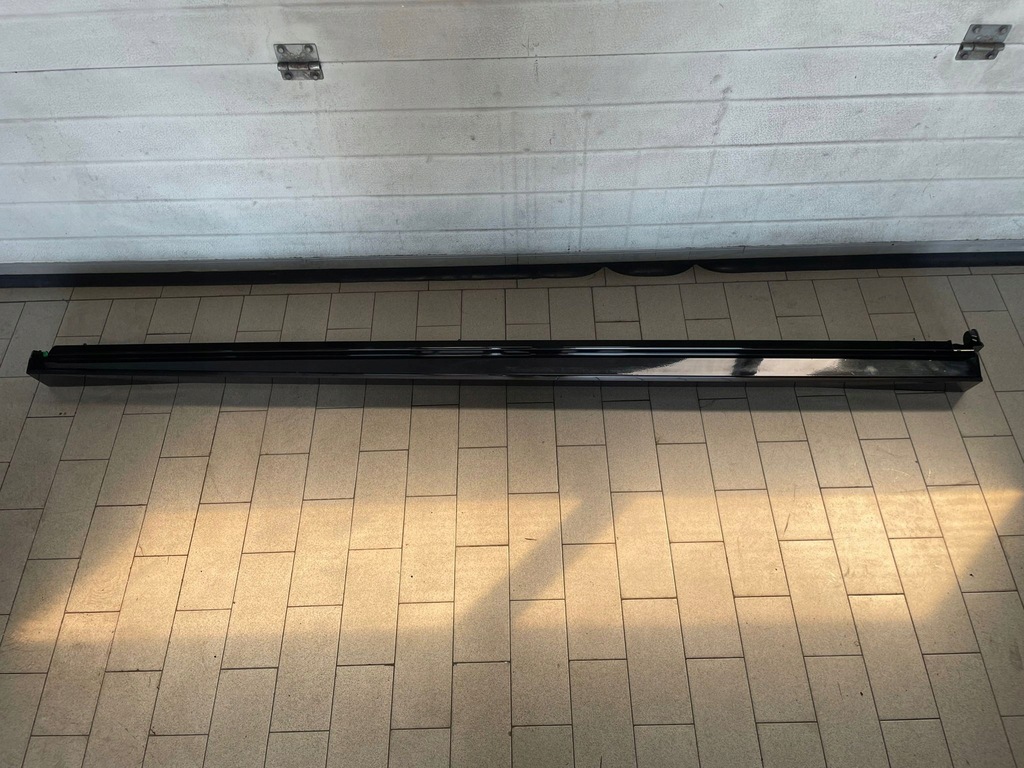 фото №1, Молдинг поріг поріг renault megane v e-tech 764184243r права