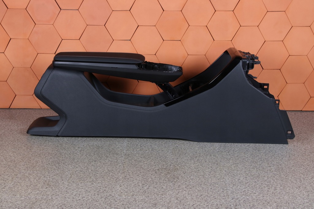 фото №7, Bmw x1 u11 u06 туннель средний подлокотник чёрный anglik