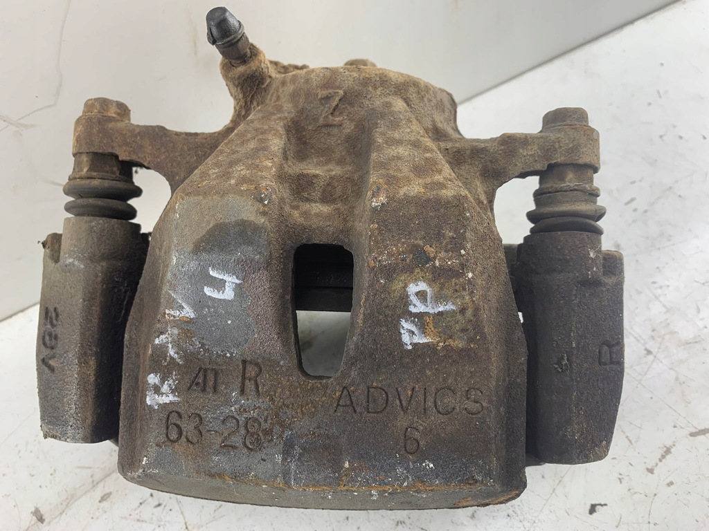 фото №1, Toyota rav4 iii 2.0 vvt-i супорт правий перед