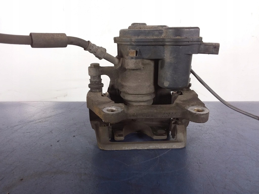 фото №5, Audi a8 d4 суппорт скоба задняя правый электрический