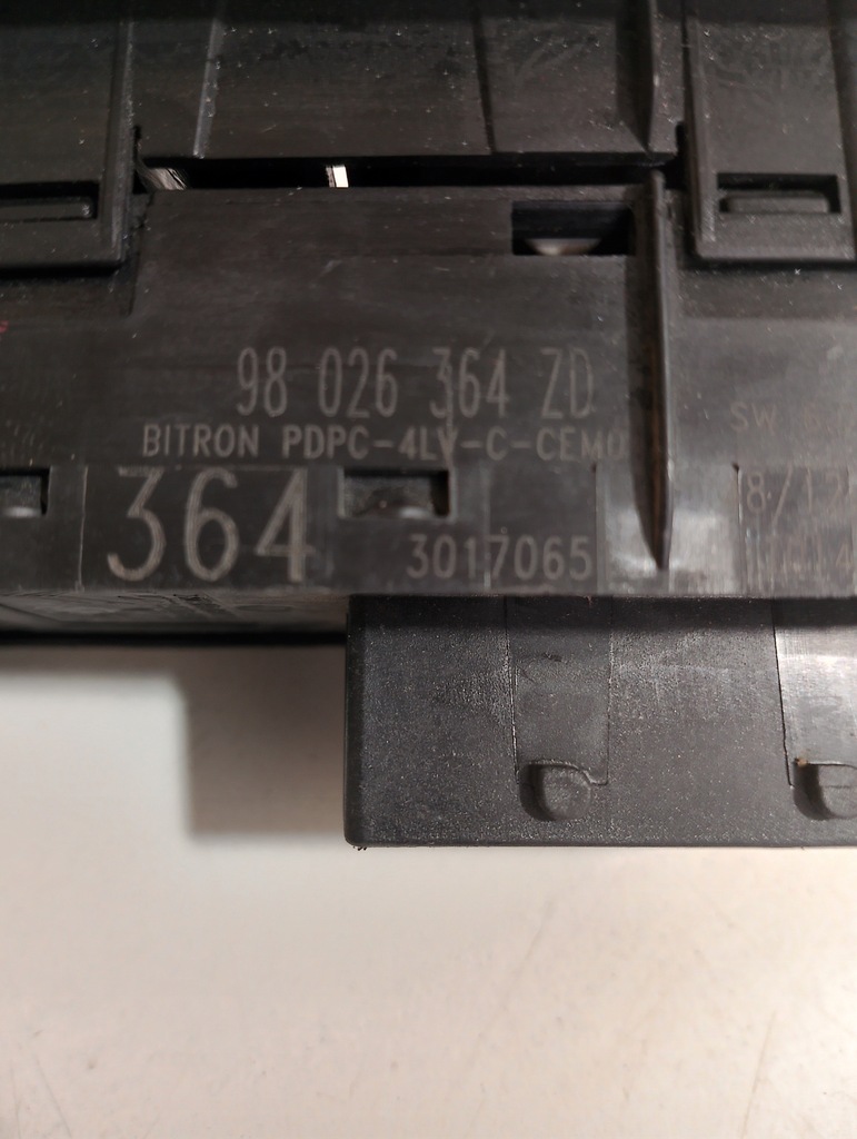 фото №6, Peugeot 508 i панель переключатель окон зеркал 98026364zd