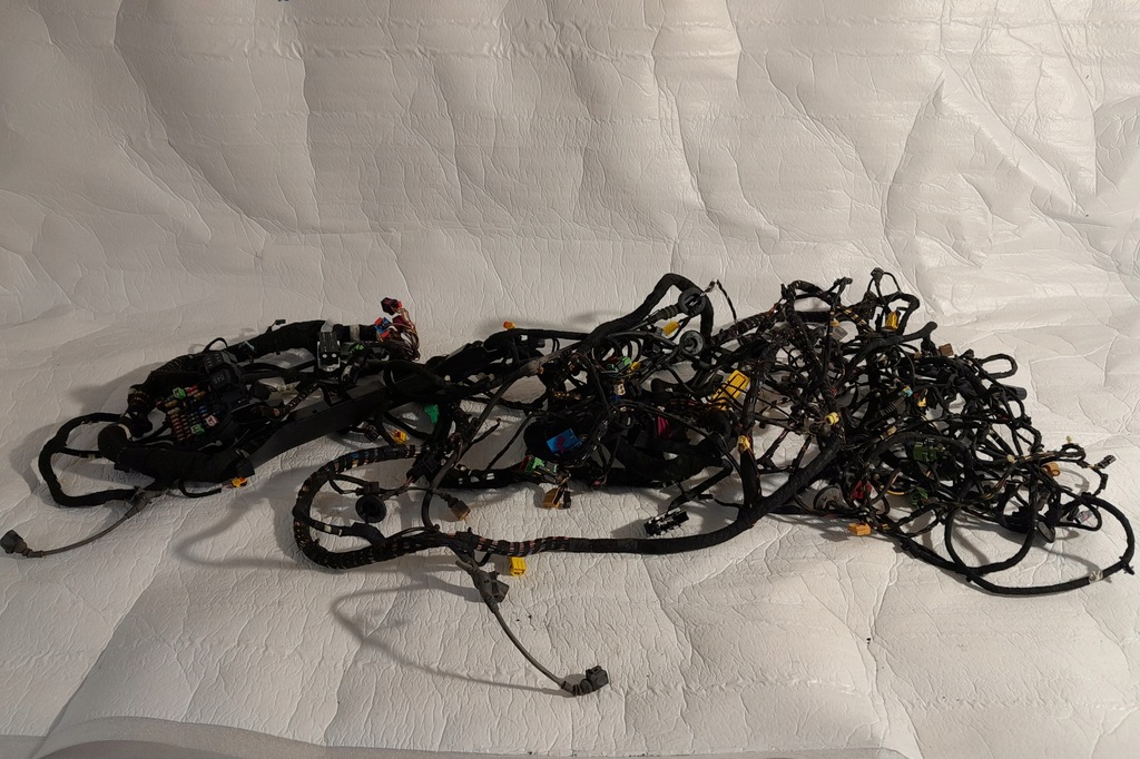 фото №1, Audi s3 8v sedan джгут електропроводка салону 2.0tfsi