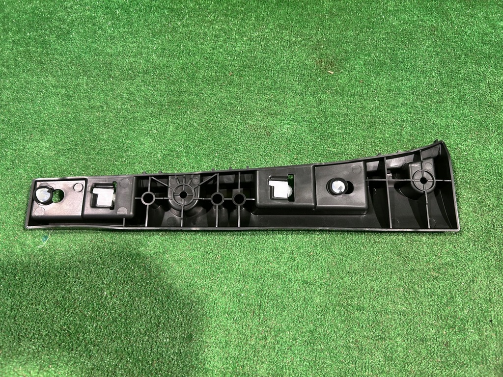 фото №7, Renault zoe кронштейн накладки порога праве 764a81357r