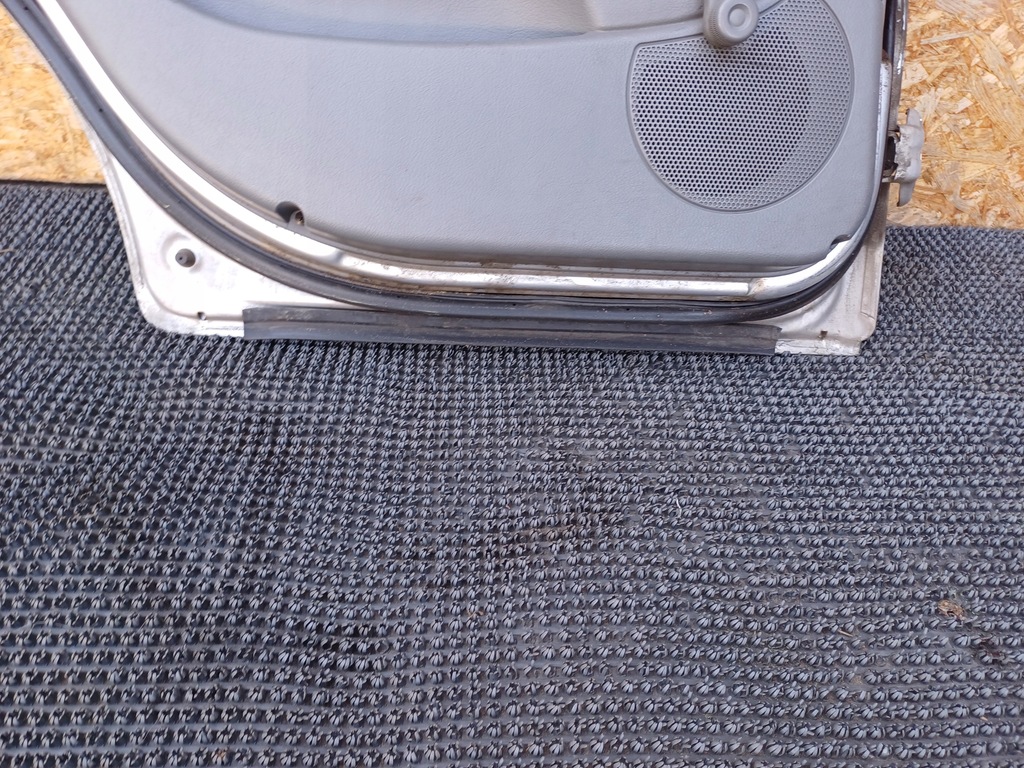 фото №8, Chevrolet lacetti дверь левая задние левый задняя полный 92u