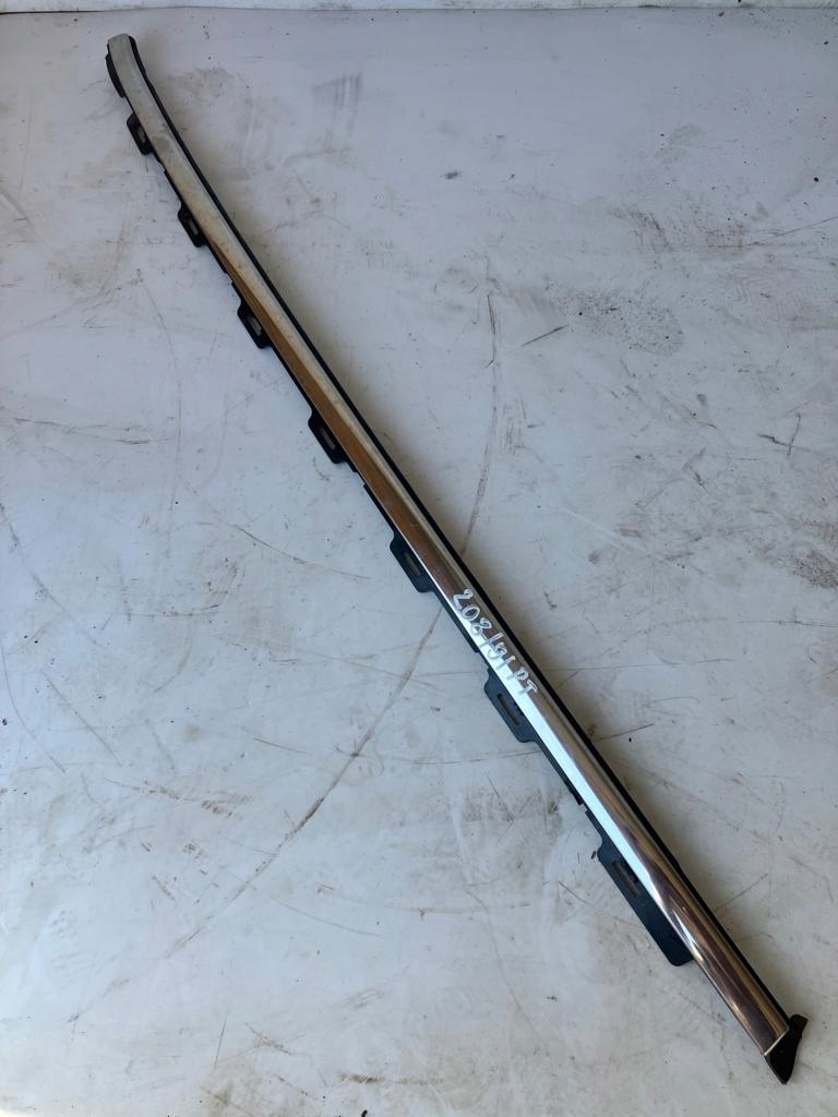 фото №1, Молдинг двері правий задня peugeot 208 хром #9