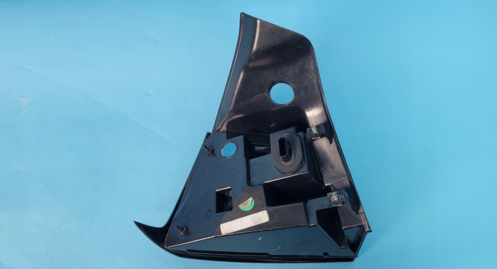 Tesla model 3 21r фара led фара ліхтар правий задній 1502087-00-d Ціна