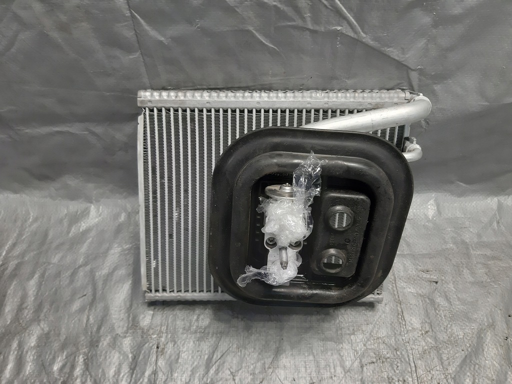 фото №5, Радиатор отопителя кондиционера mercedes x247