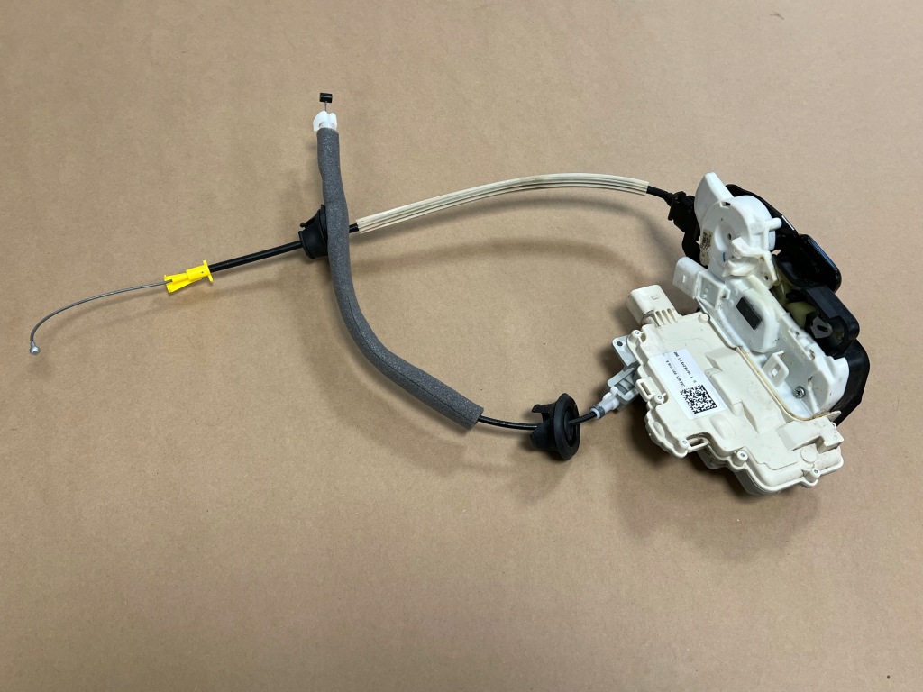 фото №1, Audi a7 4g замок дверь правый 4g1837016b