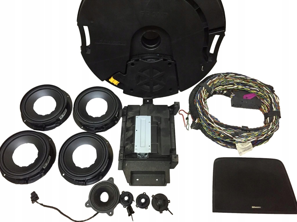 фото №1, Vw golf 7 sportsvan аудиосистема dynaudio комплект