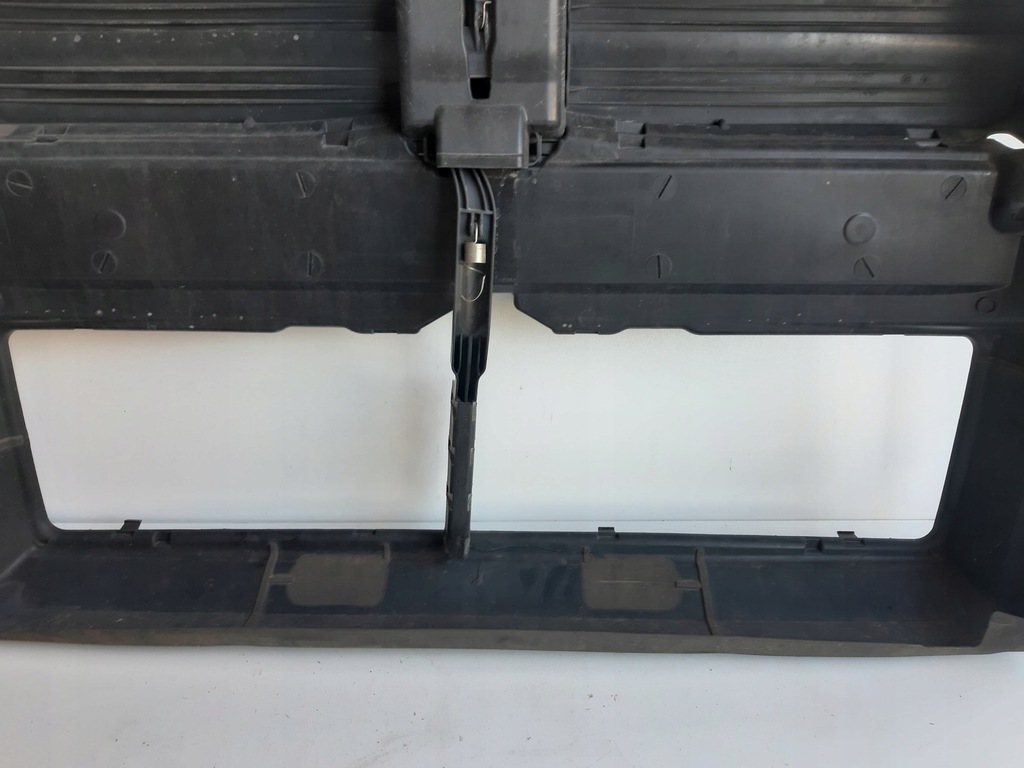 фото №7, Bmw 7 f01 f02 повітропровід впуск повітря жалюзі