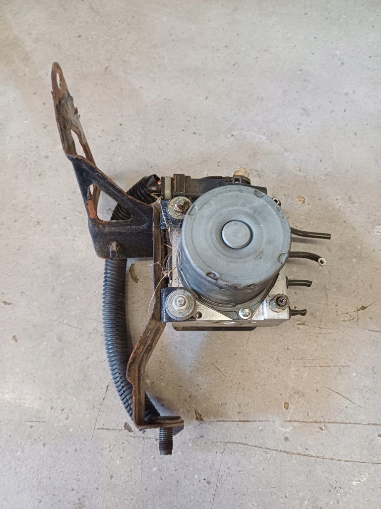 фото №1, Насос abs subaru forester sg ii lift nr. 27534sa080