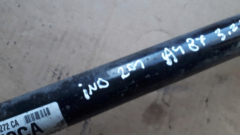 A4 b7 привідний вал права правий перед 3.2 v6 8e0407272ca Зі Шроту