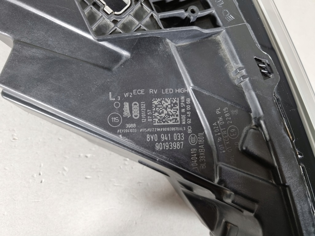 фото №12, Audi a3 8y0 full led лампа ліва перед фара eu