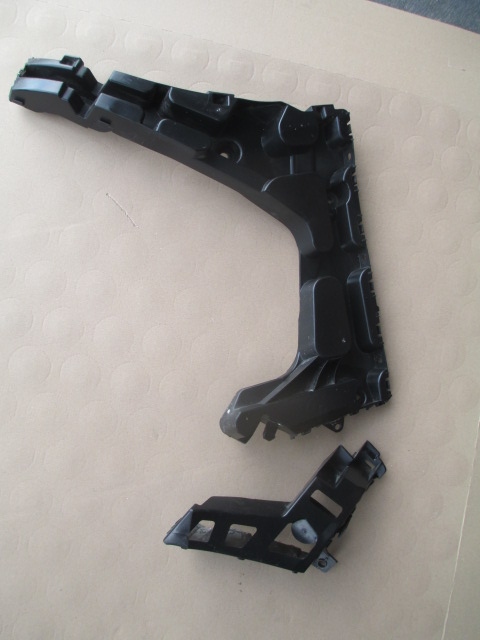 фото №1, Направляющая бампера левый задняя kombi leon iii 5f комплект