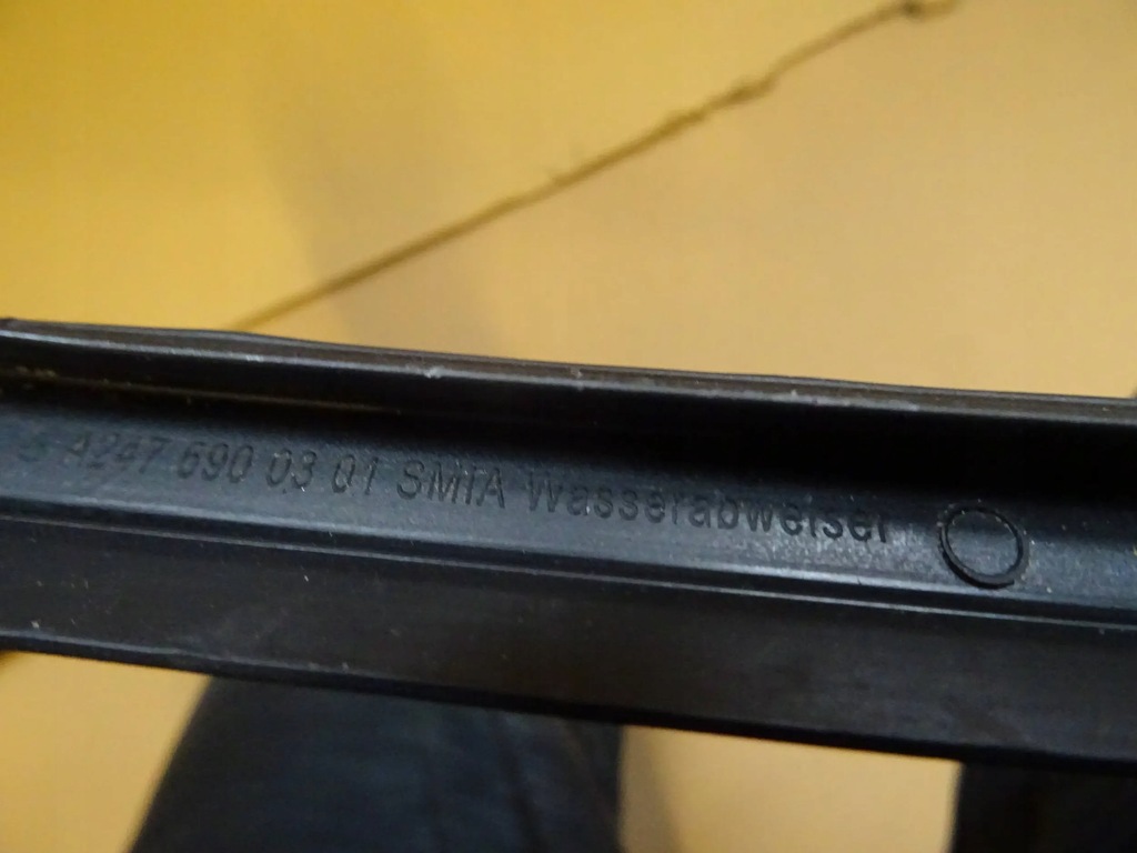 фото №12, Молдинг стекло лобовое левая mercedes eqa w243 b klasa w247 оригинальный номер a2476900301