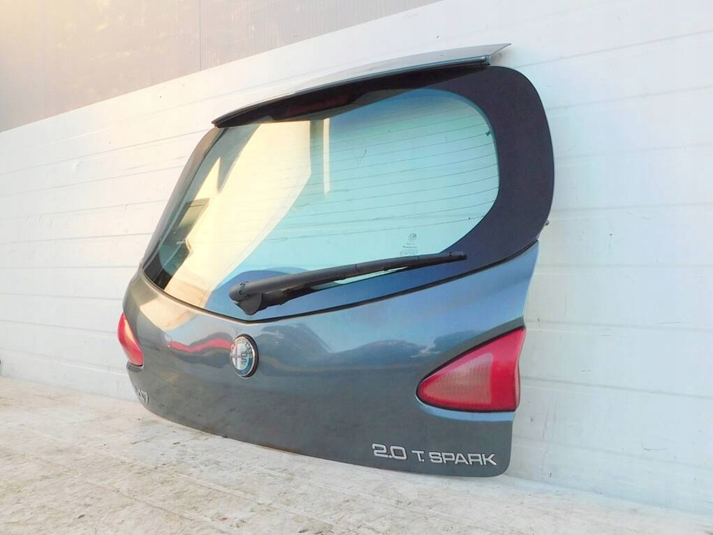 Alfa romeo 147 02r 3d кришка багажника задній комплектна Недорого