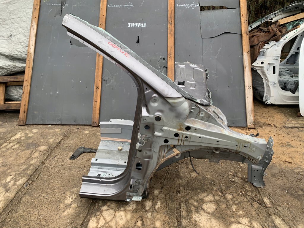 фото №1, Renault captur четверть правый перед чашка