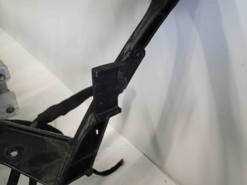 фото №6, Mercedes s klasa 222 maybach напрямна бампера панель фари