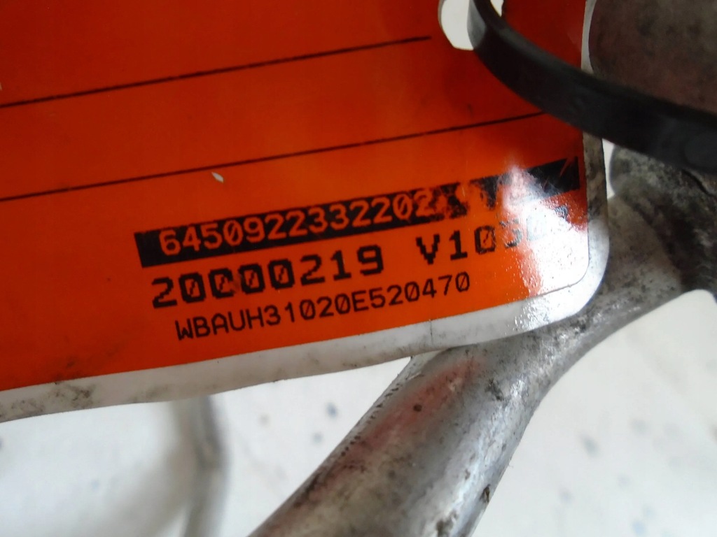 фото №5, Шланг кондиціонера 922332202 bmw 1 e81 e87 2.0d