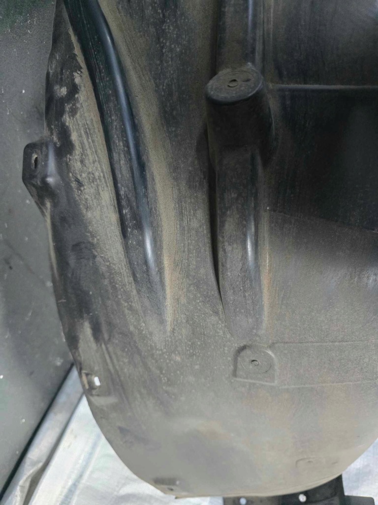 Подкрылок задняя левое ds4 2 crossback 9833766080 Оригинал