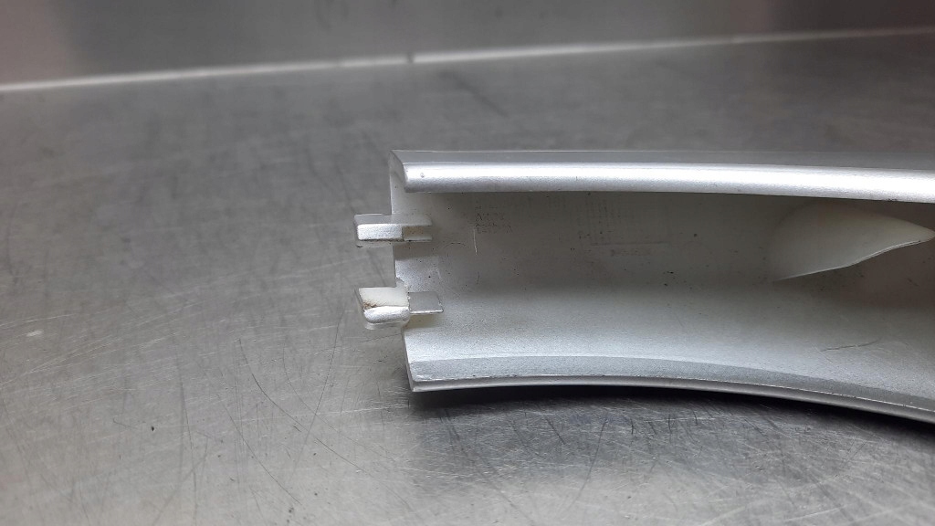 фото №7, Заглушка рейлінг задня задня права 31253461 volvo v50 04-12r