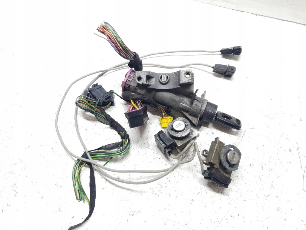 фото №4, Замок зажигания вкладыши audi a3