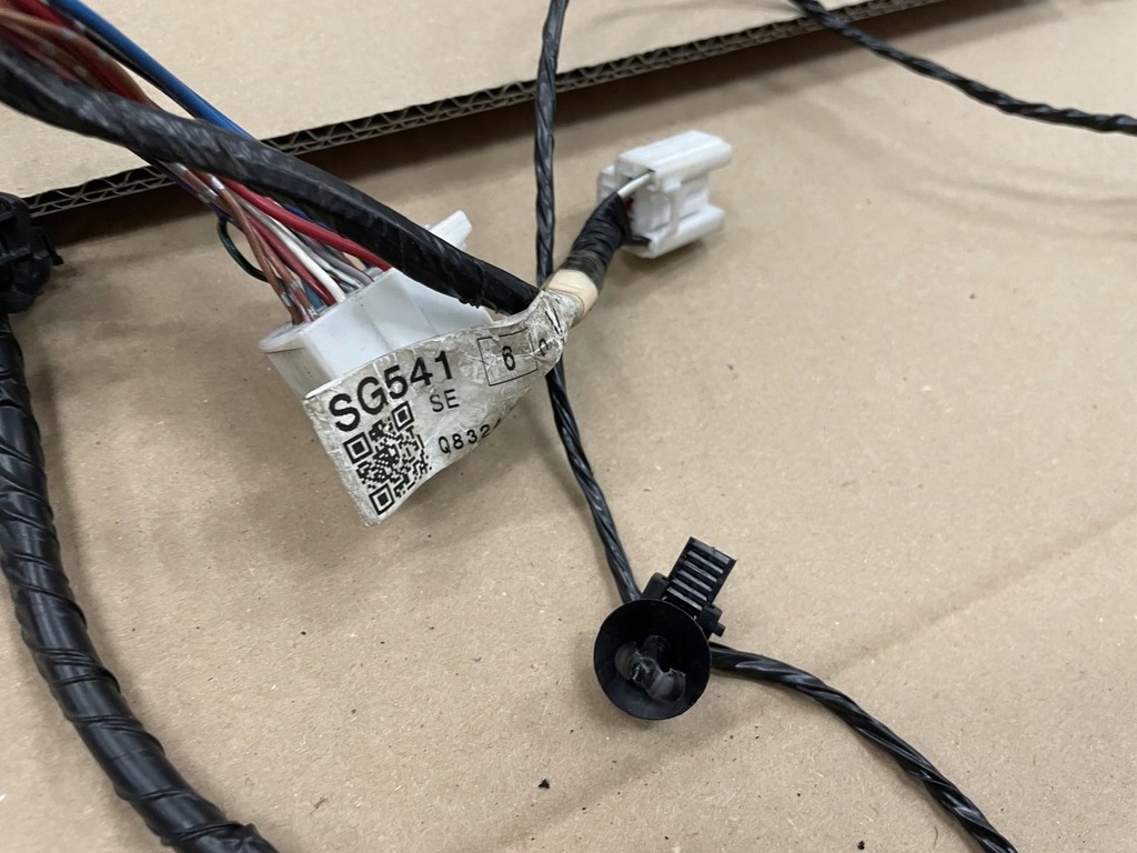 фото №8, Замок электропроводка петли дверь левый перед subaru forester 4 iv sj 12-18r