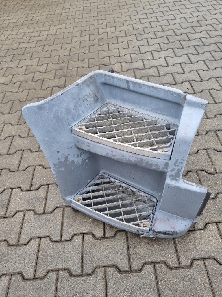 фото №2, Подножка правая подножка volvo fl renault midlum dci dxi r 22,5