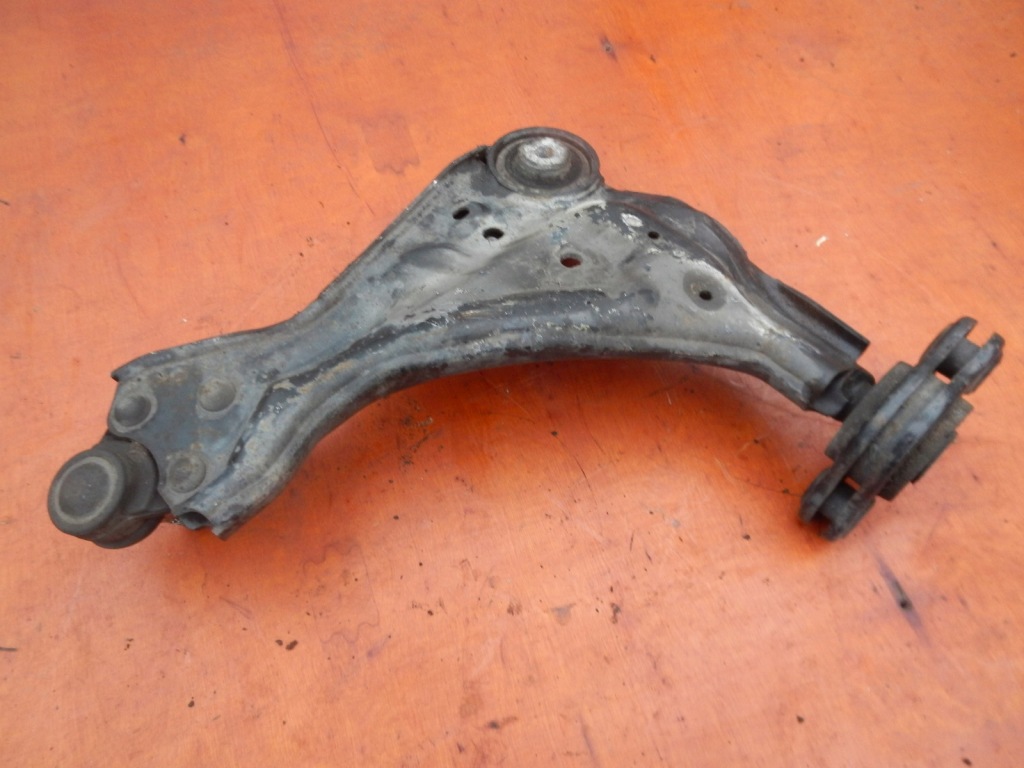Рычаг левый перед vito 447 2.2cdi 14- с Разборки