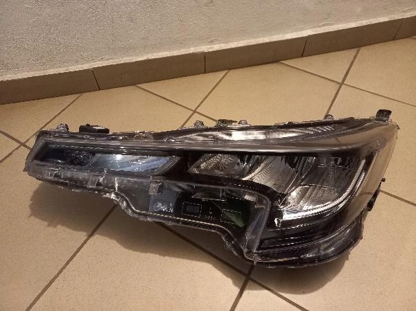 фото №1, Toyota corolla e21 full led лампа левая передняя