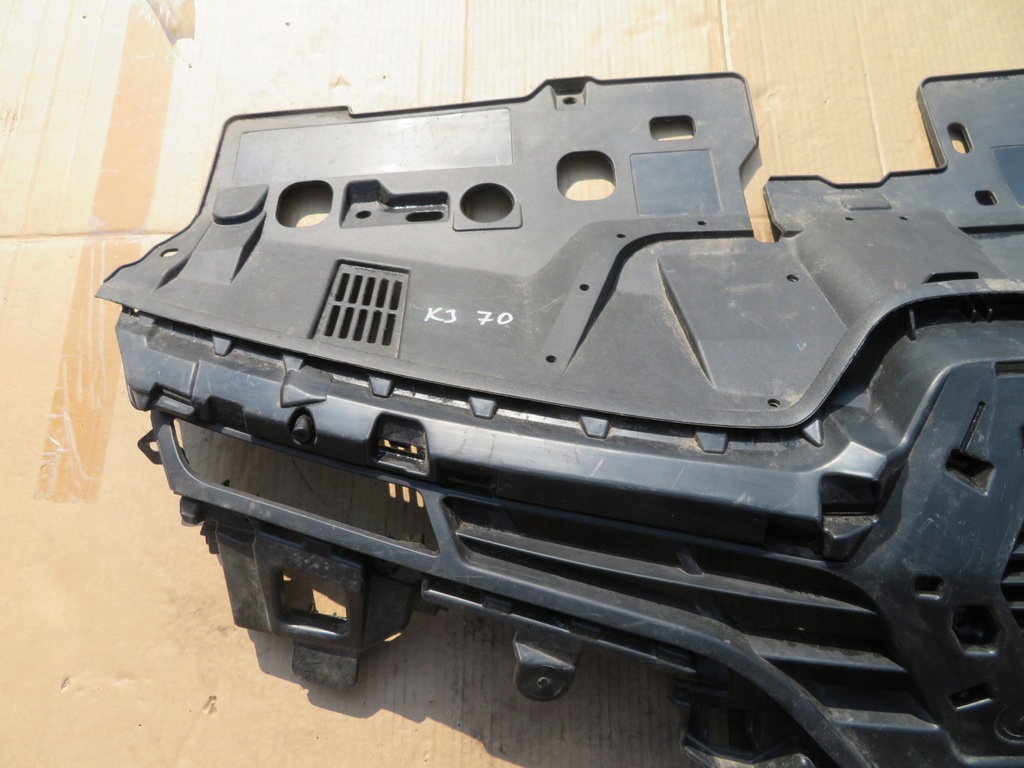 фото №2, Решітка радіатора решітка радіатора бампера renault clio iv 622563184r