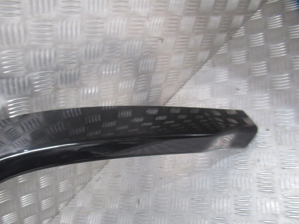 Накладка крила задній розширювач праве ліва задній mercedes g w463/4 Ціна