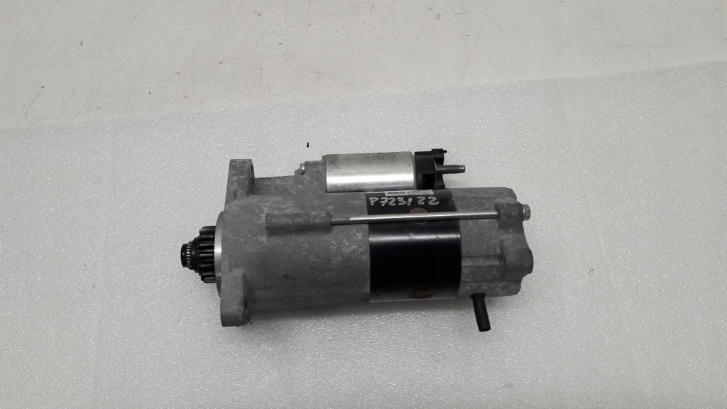 Купити Opel insignia b 1.5t стартер 12680617