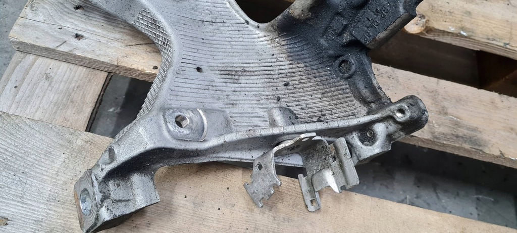 фото №10, A5 8w кронштейн кронштейн кронштейн подрамник правое правый перед 8w0399296e a4 b9 8w