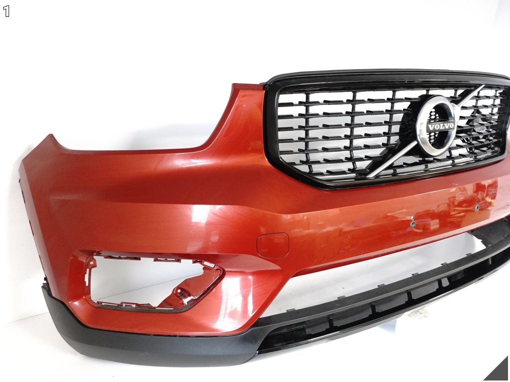 Volvo xc40 r-design 18-22 бампер + решётка радиатора / решётка радиатора + спойлер перед Цена
