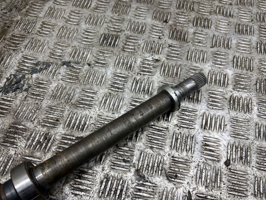 Nissan juke 2 f16 2025 приводной вал передняя 391008444r Недорого