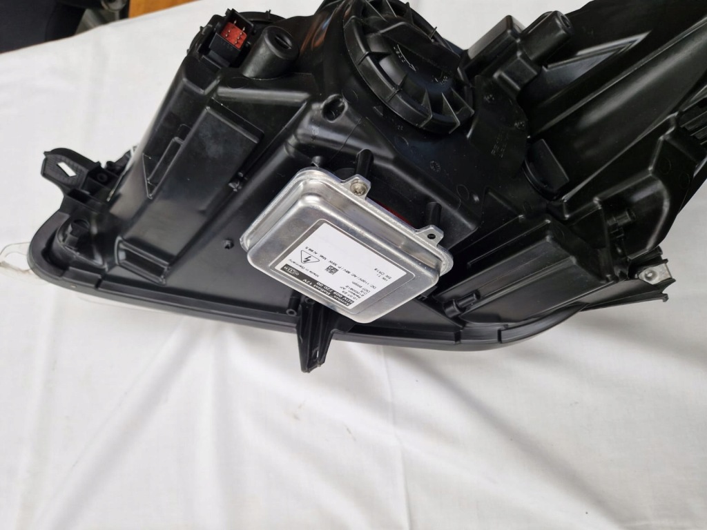 Фара лампа правий перед bi ксенон led opel insignia a оригінальний номер 13226793rh Київ