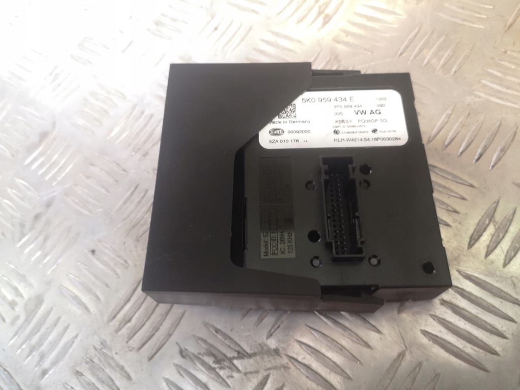 фото №2, Vw jetta 16 r модуль kessy