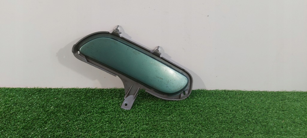 фото №1, Peugeot 406 левая решётка бампера заглушка противотуманной фары