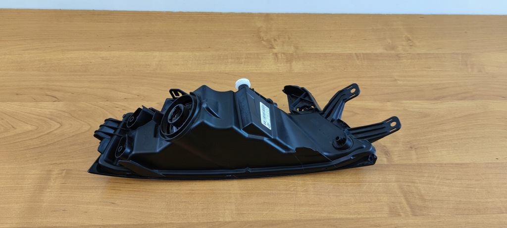 фото №2, Skoda rapid правий протитуманна фара 2017 rok idealny nówka