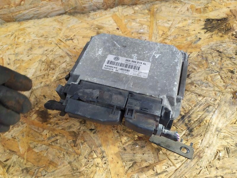 фото №1, Блок керування двигуна seat leon 2002 toledo ii 2 1.6b 06a906019al
