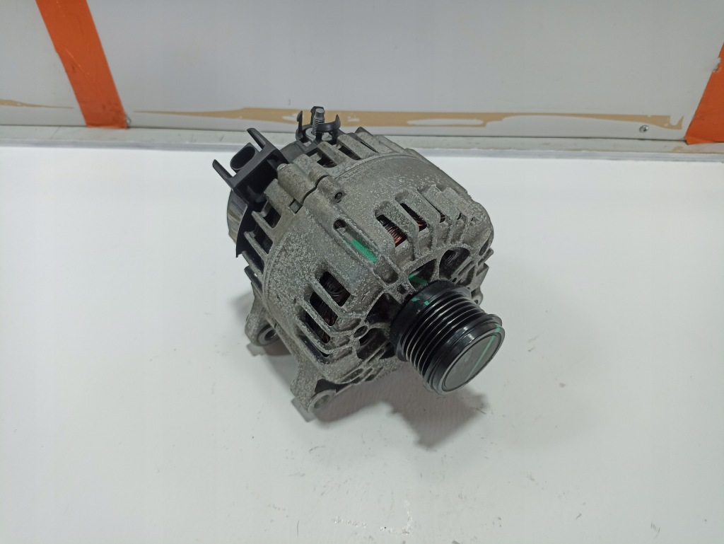 фото №1, Ford transit connect mk2 lift генератор 1.5 tdci jx6t-10300-kc