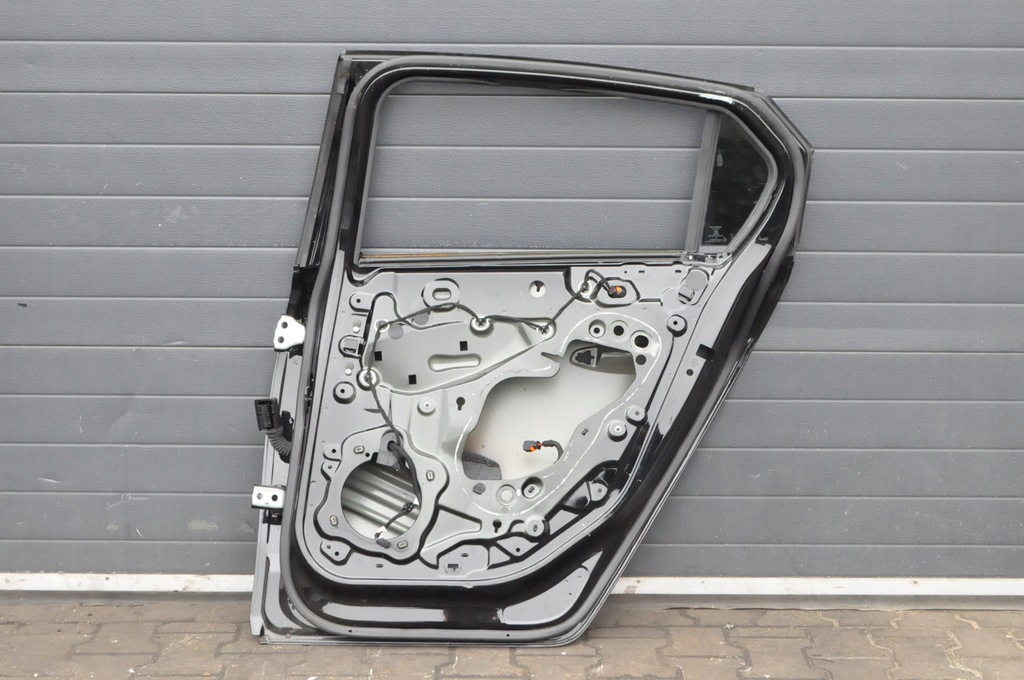 фото №11, Opel astra l дверь правый задняя задние hb