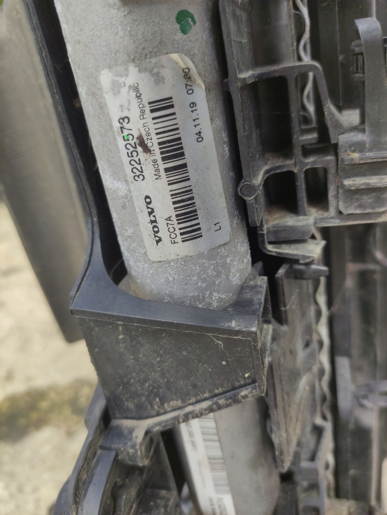 Volvo v60 2 2.0 d3 радиатор жалюзи радиатор вентилятор 2018- Доставка