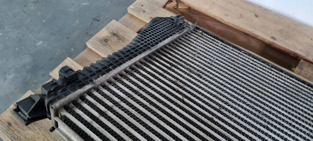 Q3 83a интеркулер радиатор воздуха 2.0 tfsi 5q0145803t tiguan 2 vw Киев