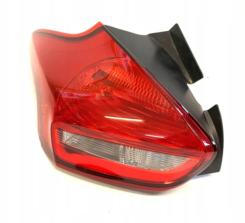 фото №1, Ford focus 2015 ліва сторона лампи задні