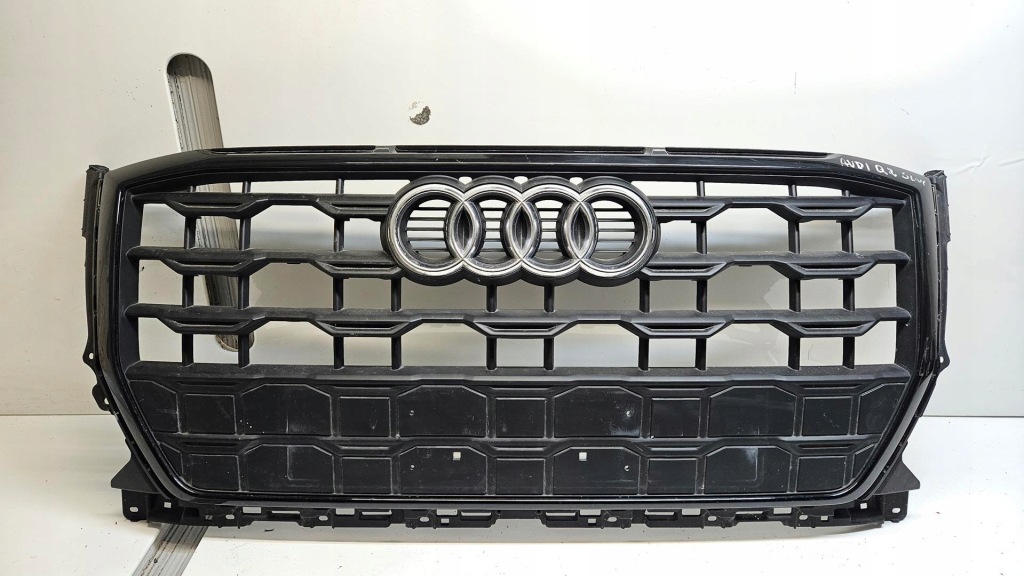 Купити Audi q2 81a 21- lift решітка радіатора решітка радіатора бампер перед чорний